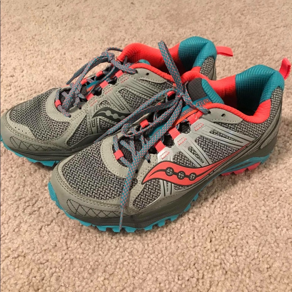 Saucony Tennis Shoes